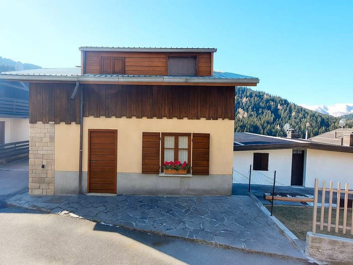 Casa quadrilocale in vendita in Via Nuova, Campolaro, Bienno