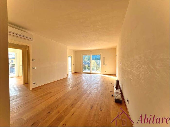Appartamento con 5 locali in vendita in corso enotria, Corso Langhe Moretta Corso Cortemilia, Alba