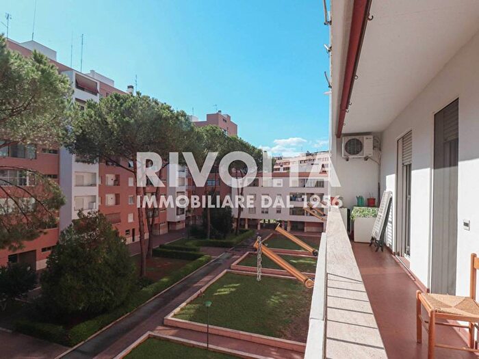 Appartamento quadrilocale in vendita in Via Tazio Nuvolari, Roma, Roma