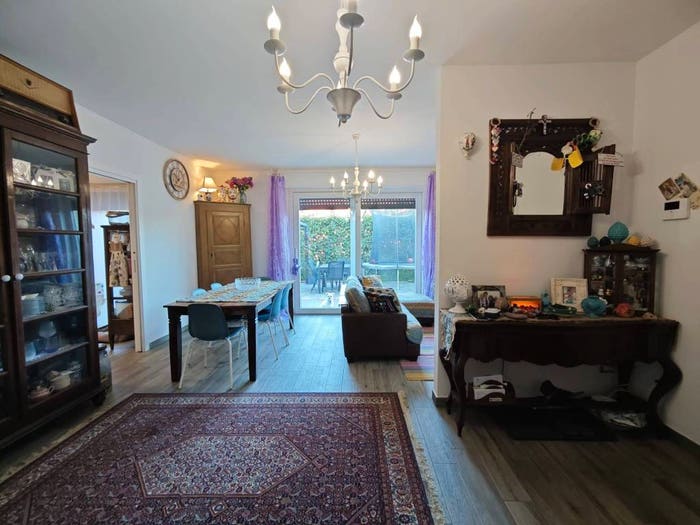 Casa con 5 locali in vendita in Vigatto, Parma
