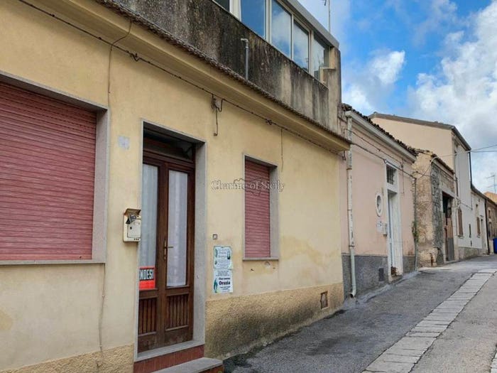 Casa trilocale in vendita in Via Saverio Iachinoto, Modica Bassa, Modica