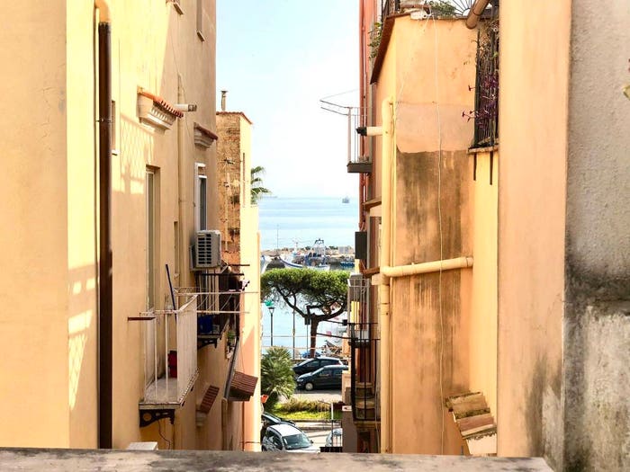 Casa con 6 locali in vendita in Via Indipendenza, Gaeta