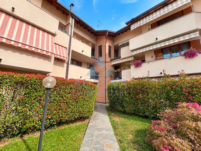 Appartamento trilocale in vendita in Via Piave, Olgiate Olona