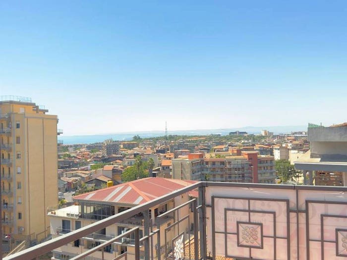Appartamento con 6 locali in vendita in Via Due Obelischi, Centro, Gravina di Catania