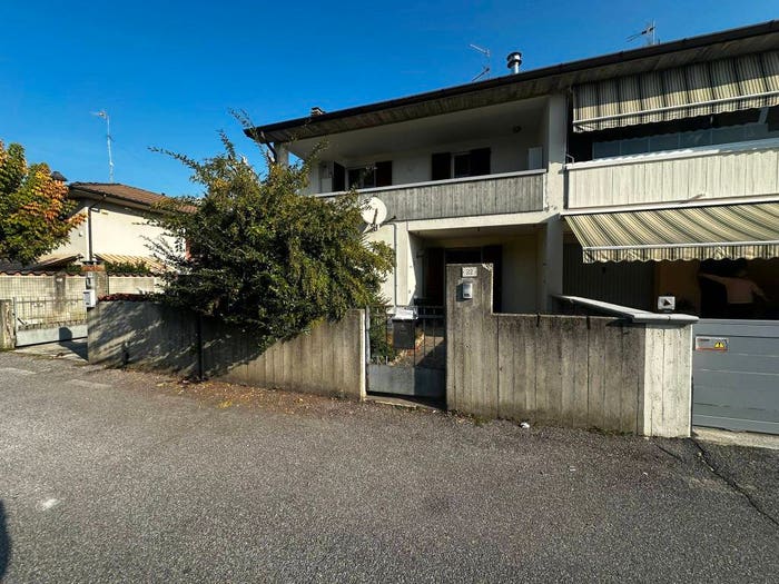 Appartamento trilocale in vendita in Via Sergio Bassi, Centro, Bonemerse