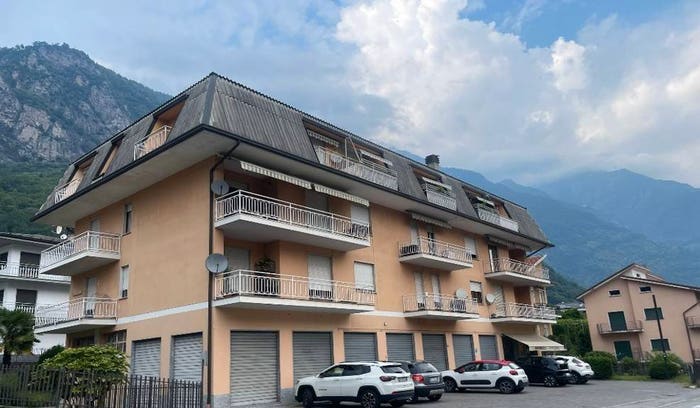 Appartamento con 6 locali in vendita in Via Alessandro Volta, Centro, Chiavenna