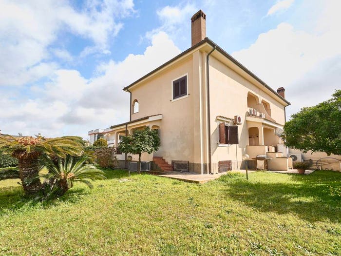 Casa con 5 locali in vendita in Via Agrifoglio, Villaggio Giornalisti Poggio, Anzio