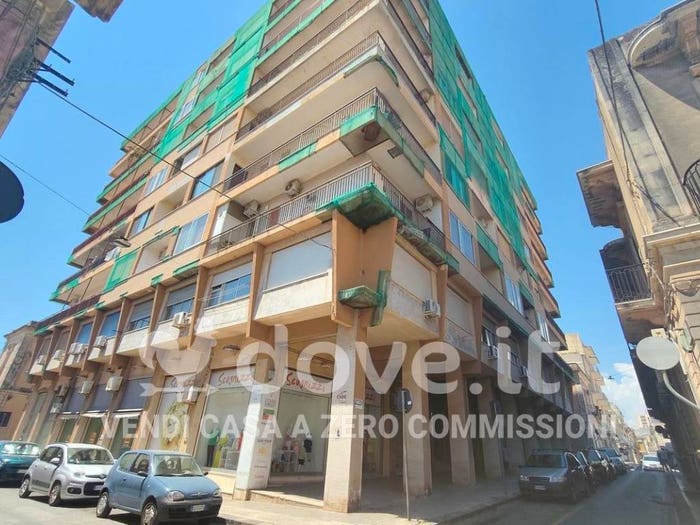 Appartamento con 5 locali in vendita in Vico Dolfi, Centro, Avola