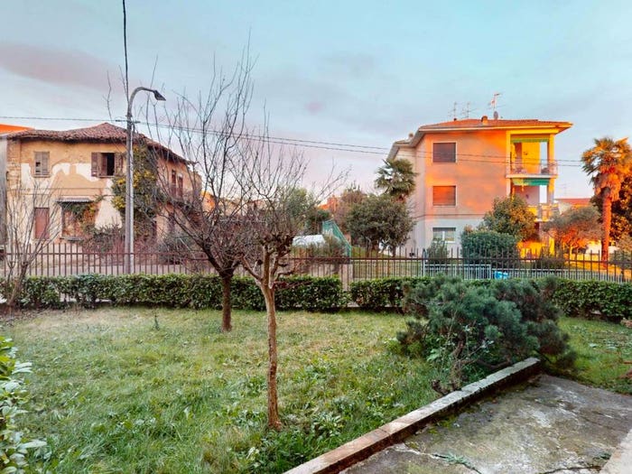Casa quadrilocale in vendita in Via Giovanni Cimabue, Centro, Besana in Brianza