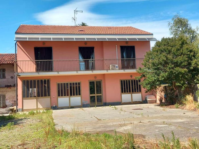 Casa con 5 locali in vendita in Via Nuova, Centro, Villareggia