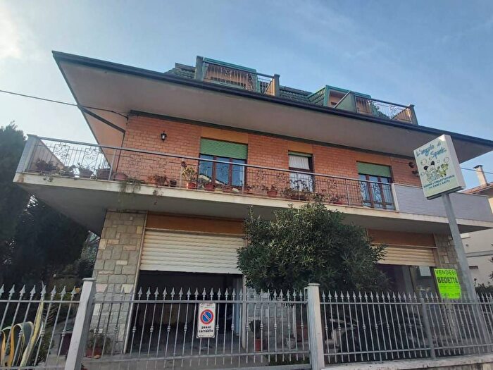 Casa con 6 locali in vendita in Via Friuli, Centro, Porto Sant'Elpidio