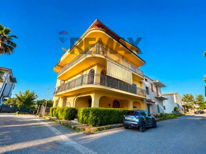 Appartamento con 6 locali in vendita in via antonio vivaldi, Rossano Stazione, CoriglianoRossano