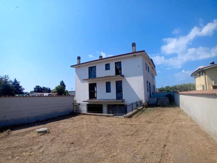 Casa in vendita in Via Silvio Spaventa, Loricina Seccia Tre Cancelli, Nettuno