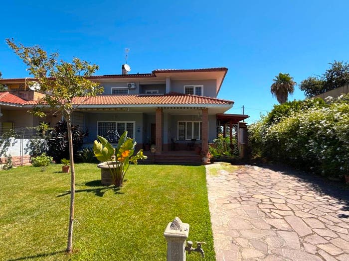 Casa con 6 locali in vendita in Piazza del Consorzio, Villaggio Giornalisti Poggio, Anzio