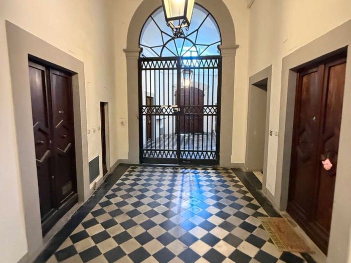 Casa con 6 locali in vendita in Ponte Vecchio, Piazza della Repubblica, Firenze
