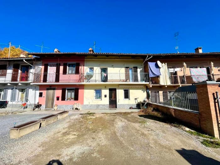 Casa con 5 locali in vendita in Via Rubiagno Bis, Centro, Canale