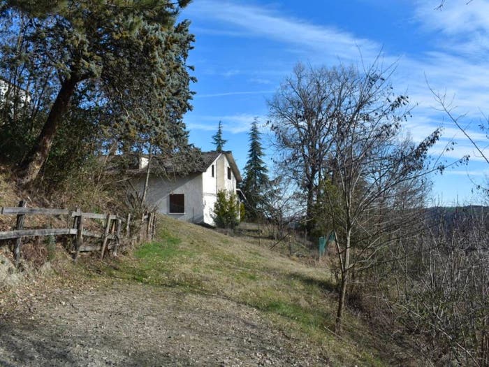 Casa con 6 locali in vendita in strada le Mole, Lupazzano, Neviano degli Arduini