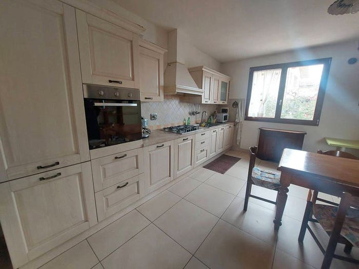Casa quadrilocale in vendita in Seano, Carmignano