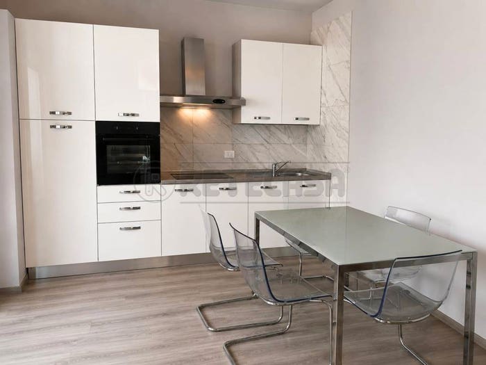 Appartamento trilocale in vendita in Via VII Luglio, Centro, Carrara