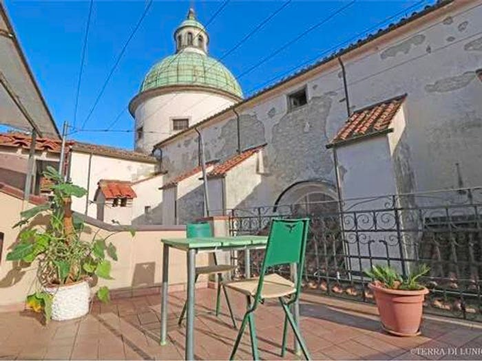 Appartamento con 5 locali in vendita in Piazza Del Duomo SNC, Centro, Pontremoli