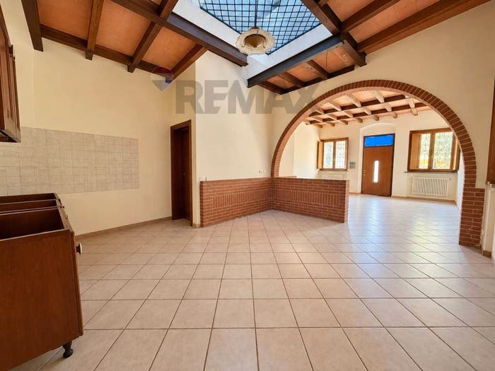 Casa quadrilocale in vendita in VIA Dante Allighieri, Sesto Cremonese, Sesto ed Uniti