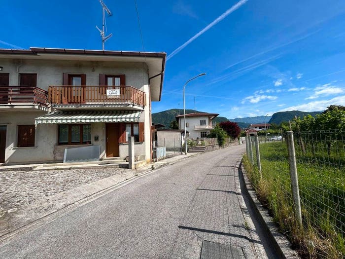 Casa quadrilocale in vendita in Via dei Micossi, Centro, Nimis