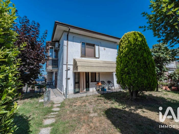 Casa con 6 locali in vendita in Via MAZZINI G, Ariano, Ariano nel Polesine