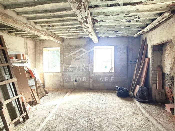 Casa con 6 locali in vendita in Via Del Mulino Vecchio, Colle di Compito Castelvecchio, Capannori