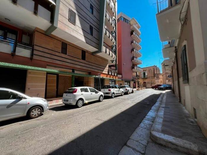 Appartamento quadrilocale in vendita in Via Maggiore Calò, Bisceglie