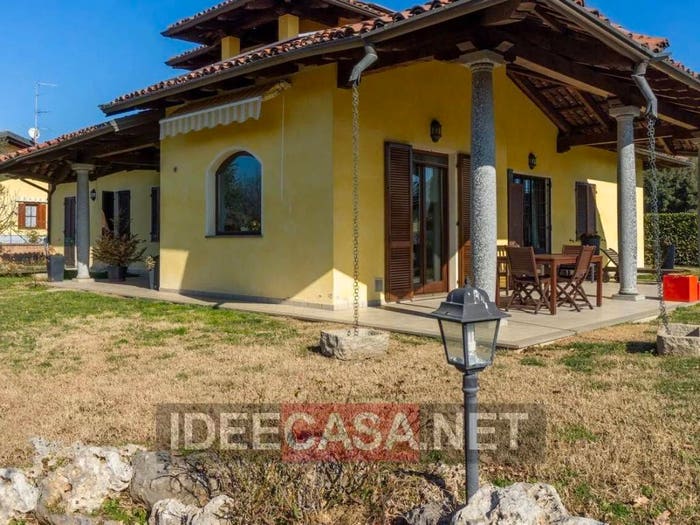 Casa con 5 locali in vendita in Xxv Aprile No Number, Castelletto Cervo