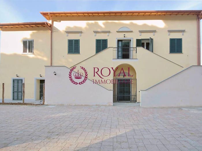 Appartamento trilocale in vendita in Via Fonte Della Puzzolente, Cisternino, Livorno