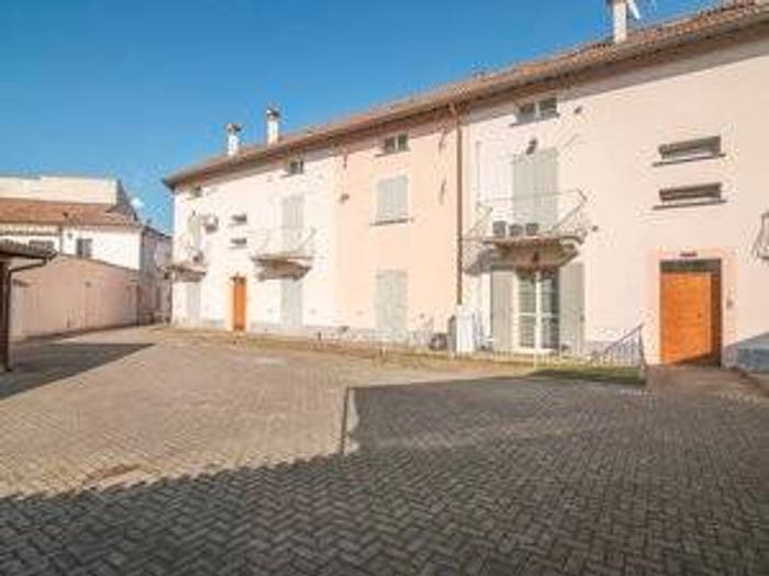 Appartamento bilocale in vendita in Via A Depretis, Bressana, Bressana Bottarone