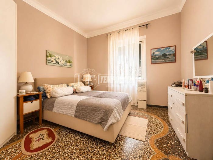 Appartamento con 5 locali in vendita in Corso Luigi Andrea Martinetti, Sampierdarena, Genova