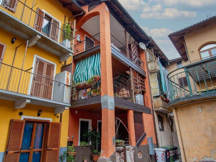 Casa trilocale in vendita in Piazza Francesco Molines, Centro, Giaveno