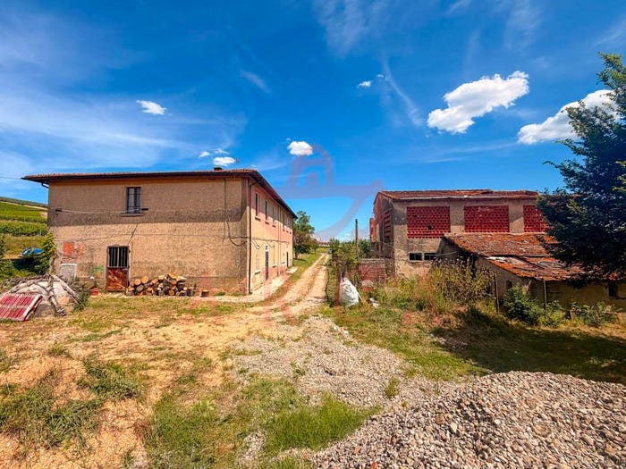 Casa con 6 locali in vendita in Via Filicaia, Cerreto Guidi