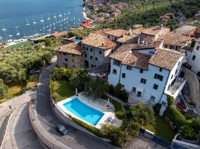 Casa con 6 locali in vendita in Via Borago, Magugnano, Brenzone sul Garda