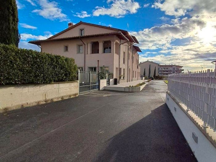 Appartamento quadrilocale in vendita in Via Barzano, Fornacelle, Montemurlo
