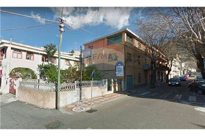 Casa con 6 locali in vendita in Corso Umberto, Centro, Dorgali