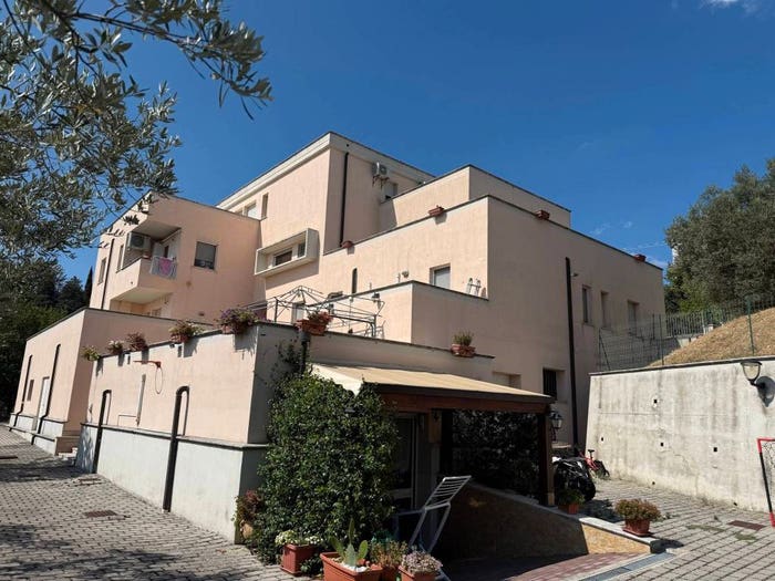 Appartamento trilocale in vendita in Via del Monte, Centro, Gualdo Cattaneo