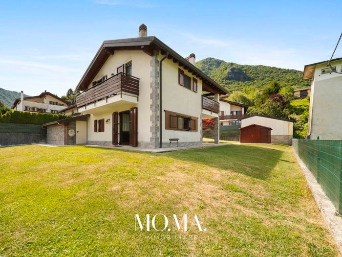 Casa con 6 locali in vendita in Casale Garabuso, Maggio, Cremeno