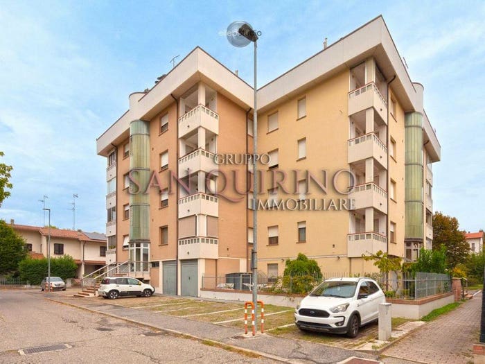 Appartamento trilocale in vendita in Via Setti, Centro, Guastalla
