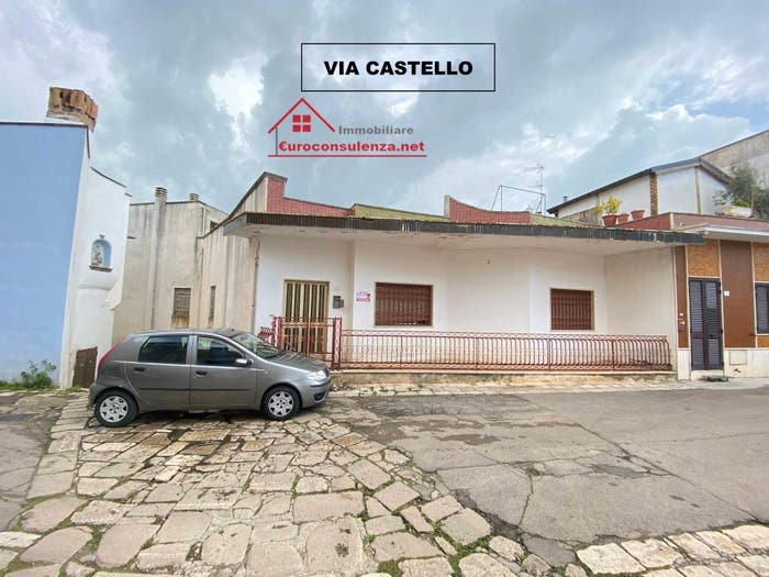 Appartamento quadrilocale in vendita in Via Castello, Melissano
