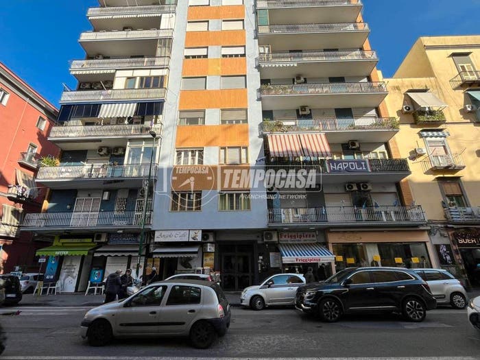 Appartamento monolocale in vendita in Via Giacomo Leopardi, Fuorigrotta, Napoli