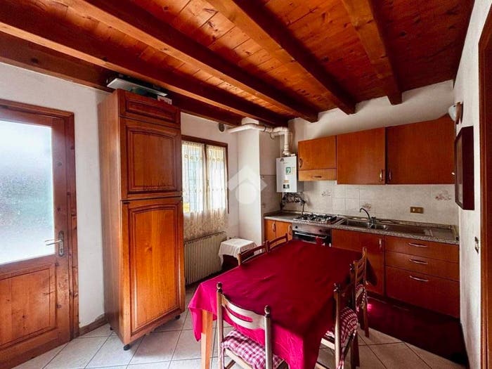 Casa bilocale in vendita in Via Posmon, Centro, Farra di Soligo