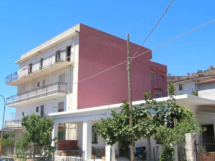 Appartamento con 6 locali in vendita in Via Ariella SNC, Palizzi Marina, Palizzi