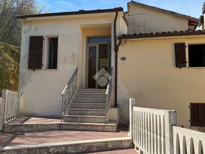 Casa bilocale in vendita in via della Selva, Montecchio