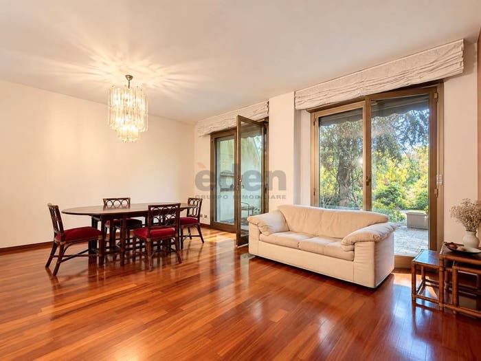 Casa con 6 locali in vendita in Via Albert Einstein, Villaggio Giardino, Modena