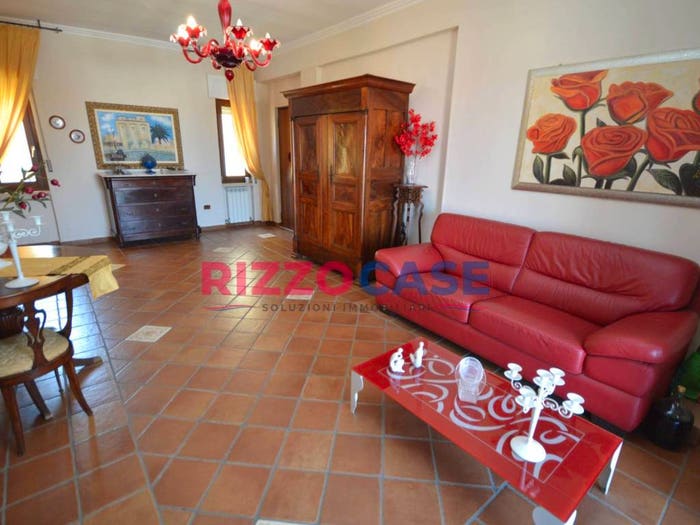 Appartamento con 5 locali in vendita in Via Piave, Rossano Stazione, CoriglianoRossano
