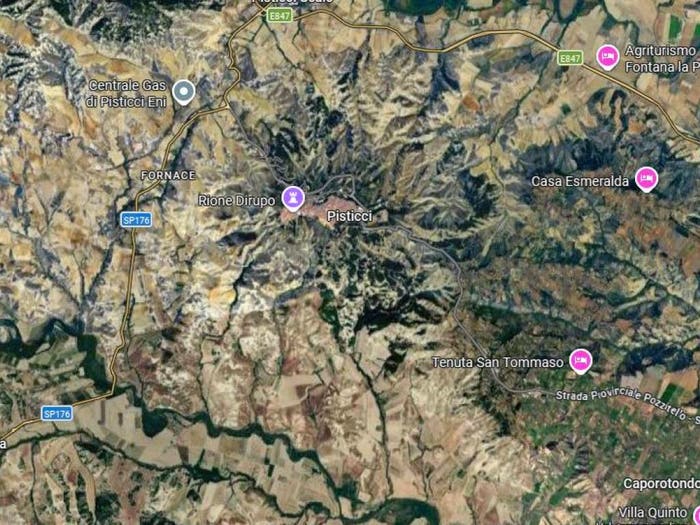 Casa con 6 locali in vendita in Tinchi, Pisticci