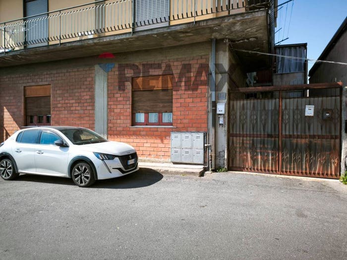 Appartamento quadrilocale in vendita in Via Del Nespolo, San Giorgio, Catania